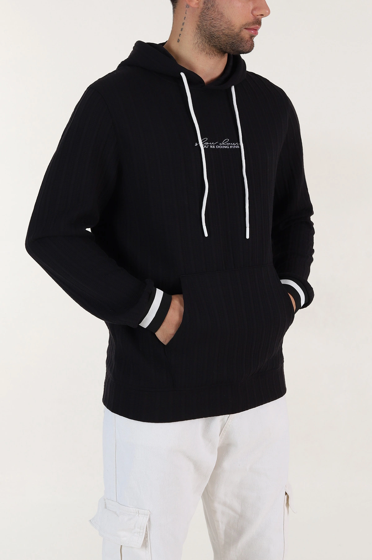 Siyah Fitilli Yazı Detaylı Kapüşonlu Erkek Sweatshirt 396196