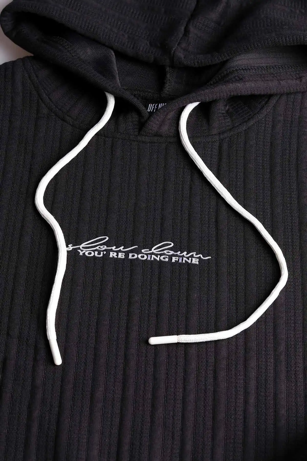 Siyah Fitilli Yazı Detaylı Kapüşonlu Erkek Sweatshirt 396196