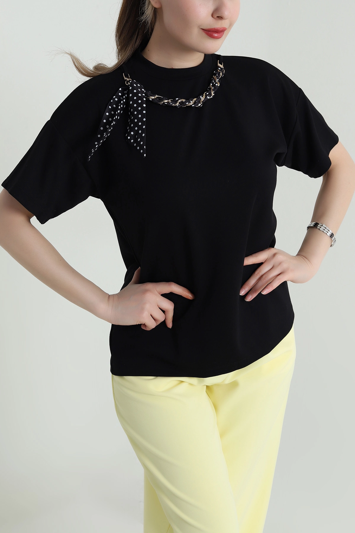 Siyah Fularlı Modal Kadın Tişört 458982