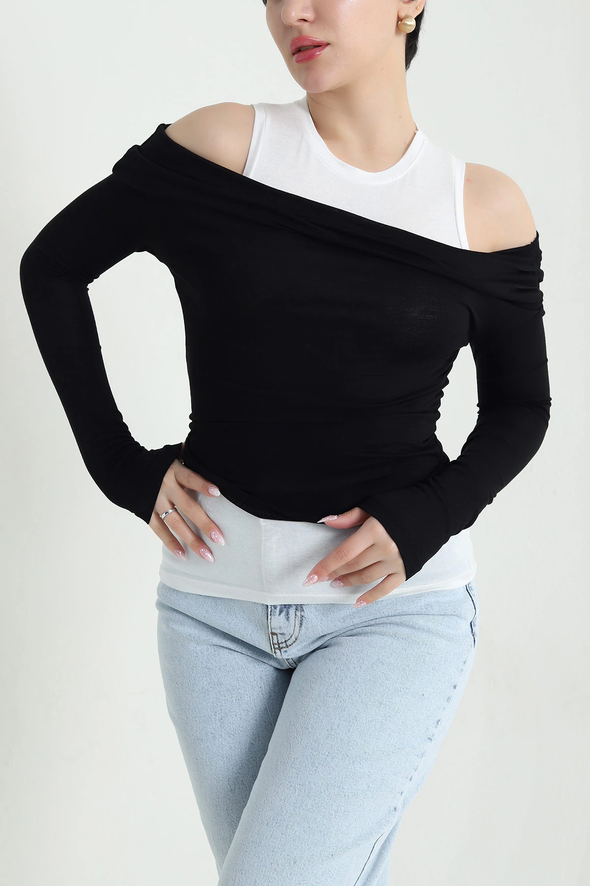 Siyah Garnili Likralı Buzzy Kadın Bluz 456960