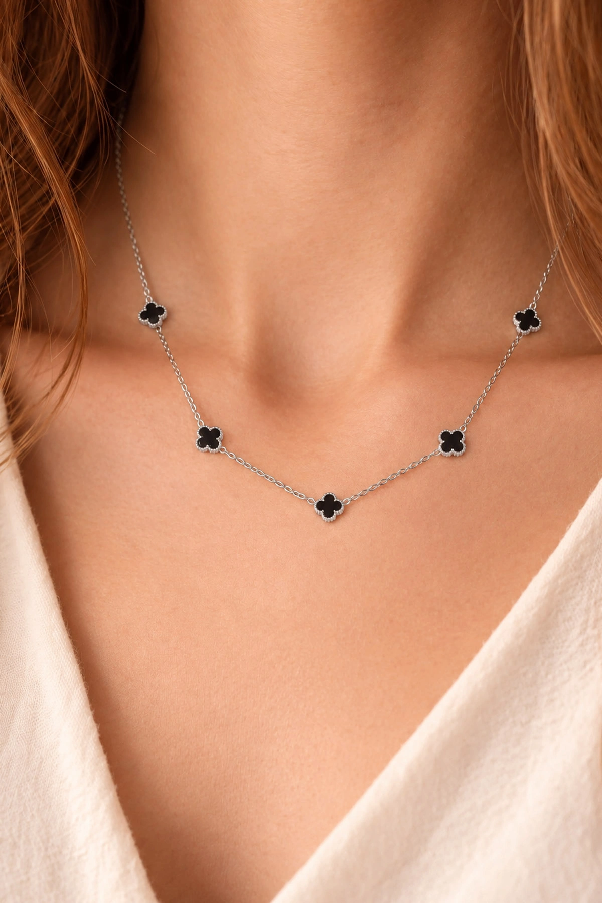 Siyah Gümüş Küçük Boy Mineli Gümüş Van Cleef Çelik Kolye 488036