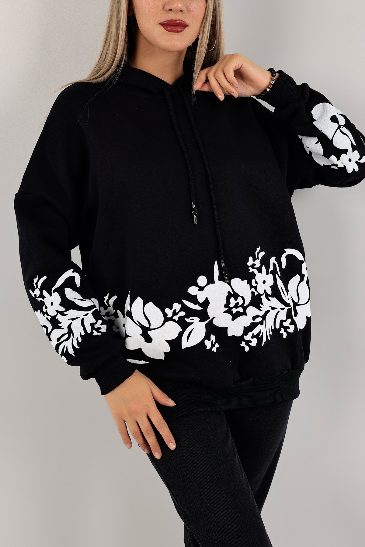 Siyah İçi Şardonlu Kapüşonlu Bayan Sweat 134883