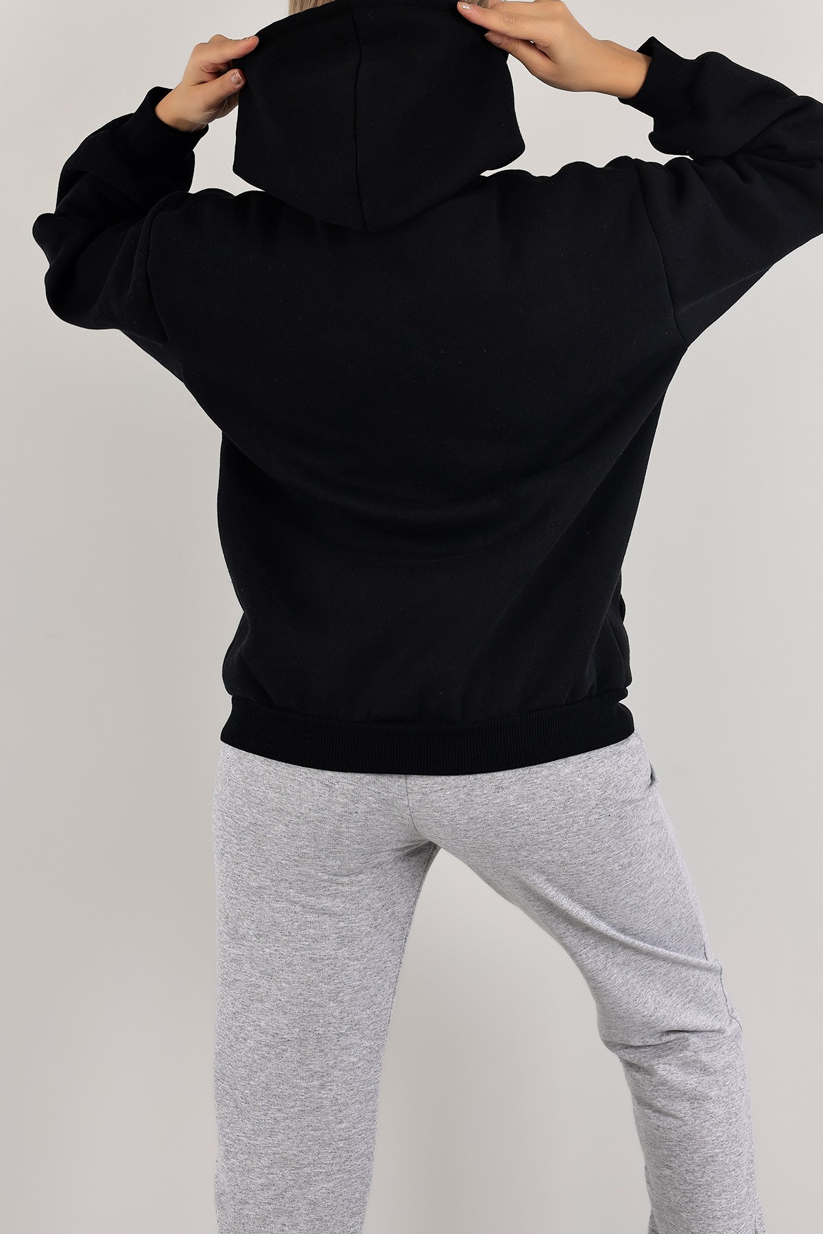 Siyah İçi Şardonlu Süzene Nakışlı Sweat 136918