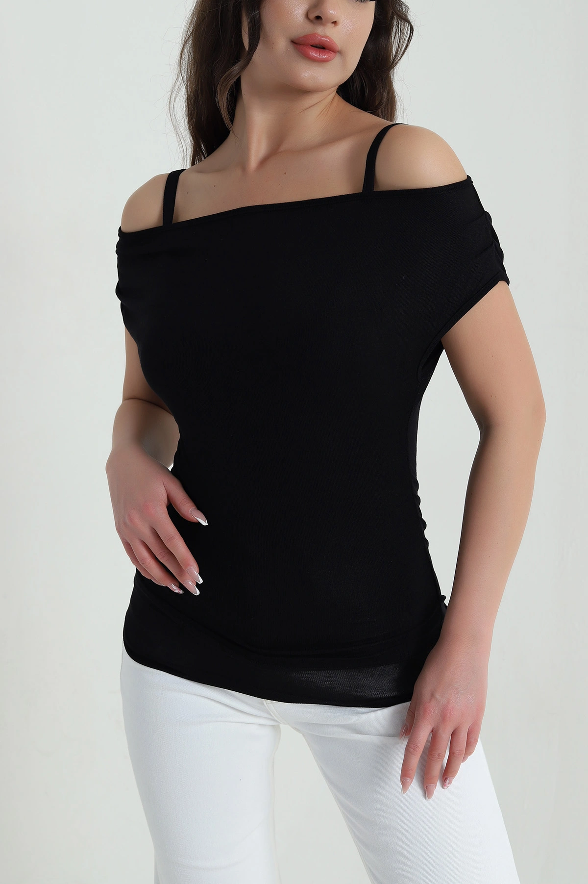Siyah İp Askılı İçli Dışlı Viskon Kadın Bluz 458130