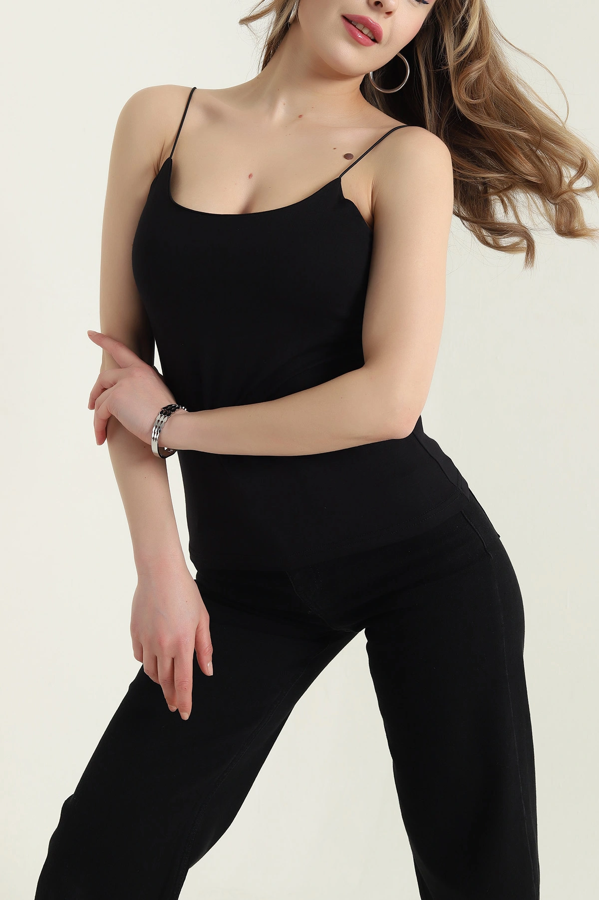 Siyah İp Askılı Viskon Kadın Atlet 432276