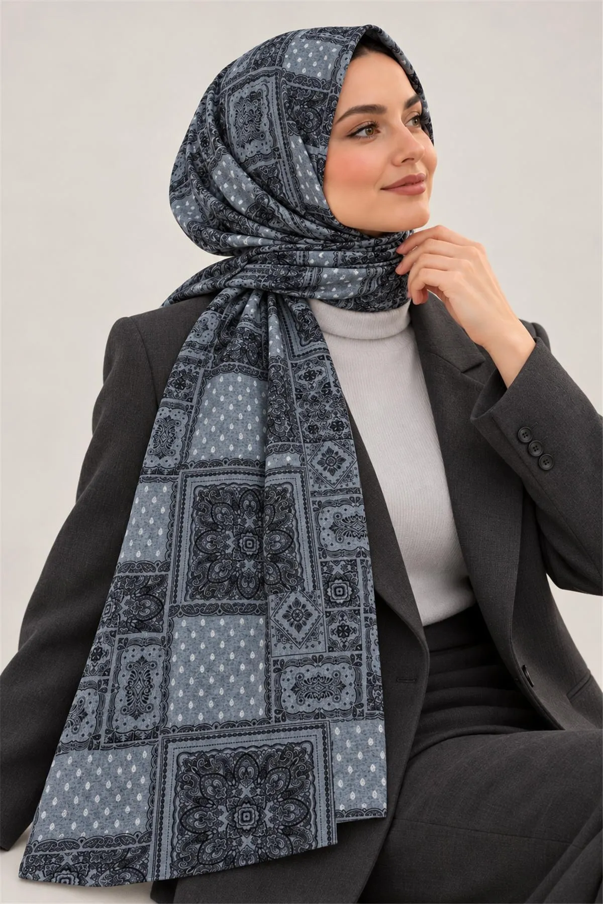 Siyah İthal Çift Tarafı Baskılı Yumuşak Dokulu Etnik Desenli Kadın Şal 90x180 cm 498749
