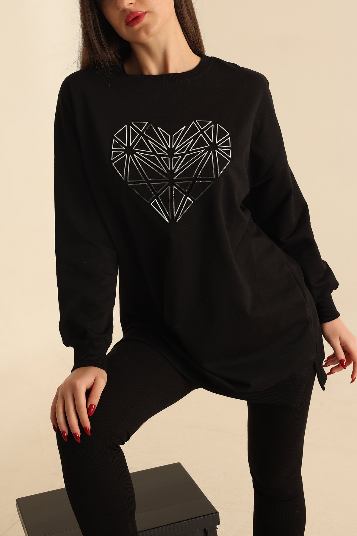 Siyah Kalp Gofre Baskılı Sweat 214402