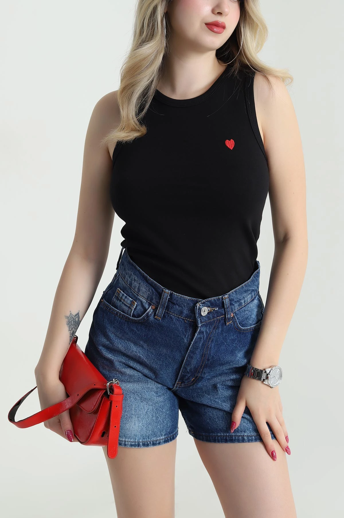 Siyah Kalp Nakışlı Kadın Atlet 475692