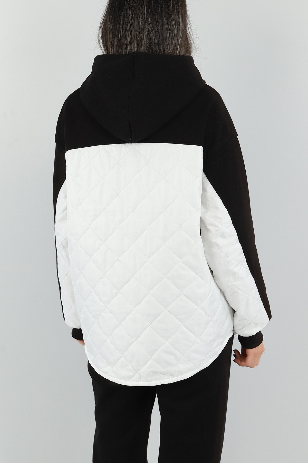 Siyah Kapitone Garnili Şardonlu Sweat 149902
