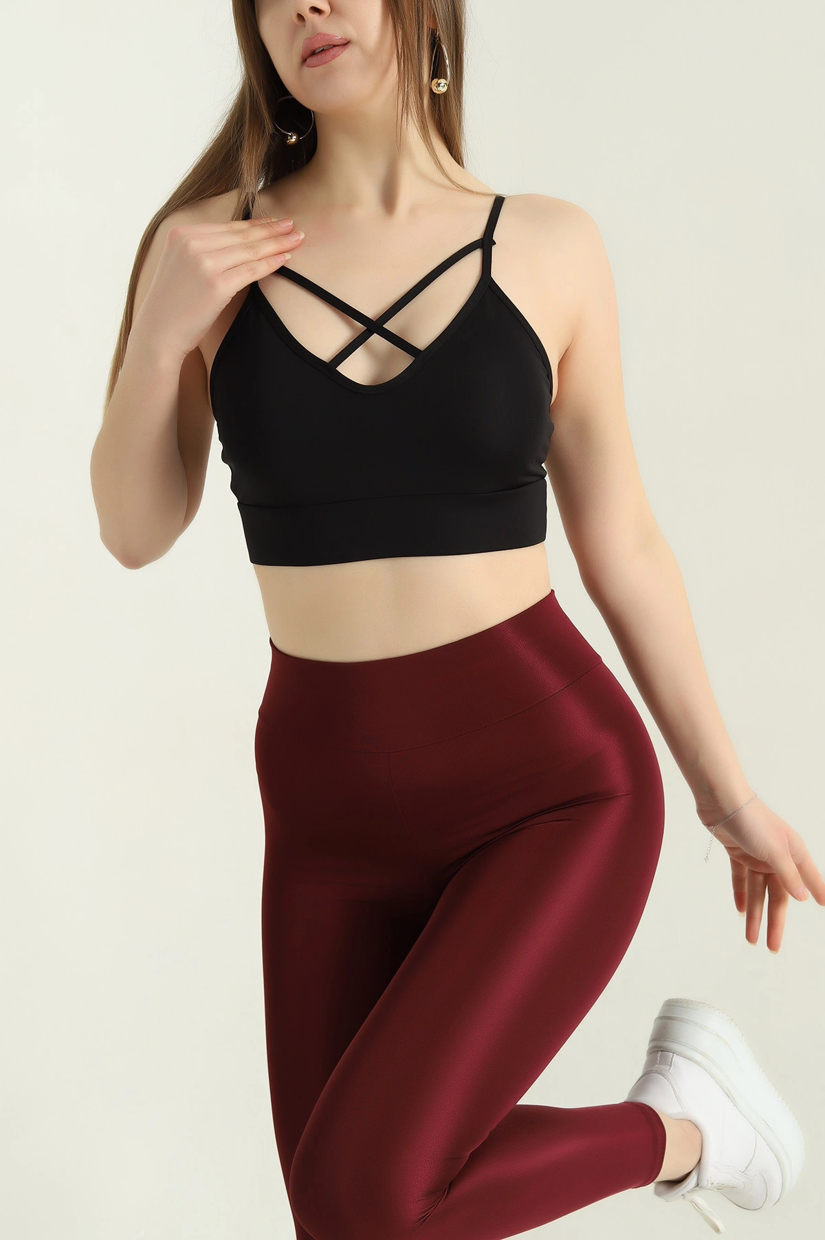 Siyah Kaplı İp Askılı Büstiyer 337077