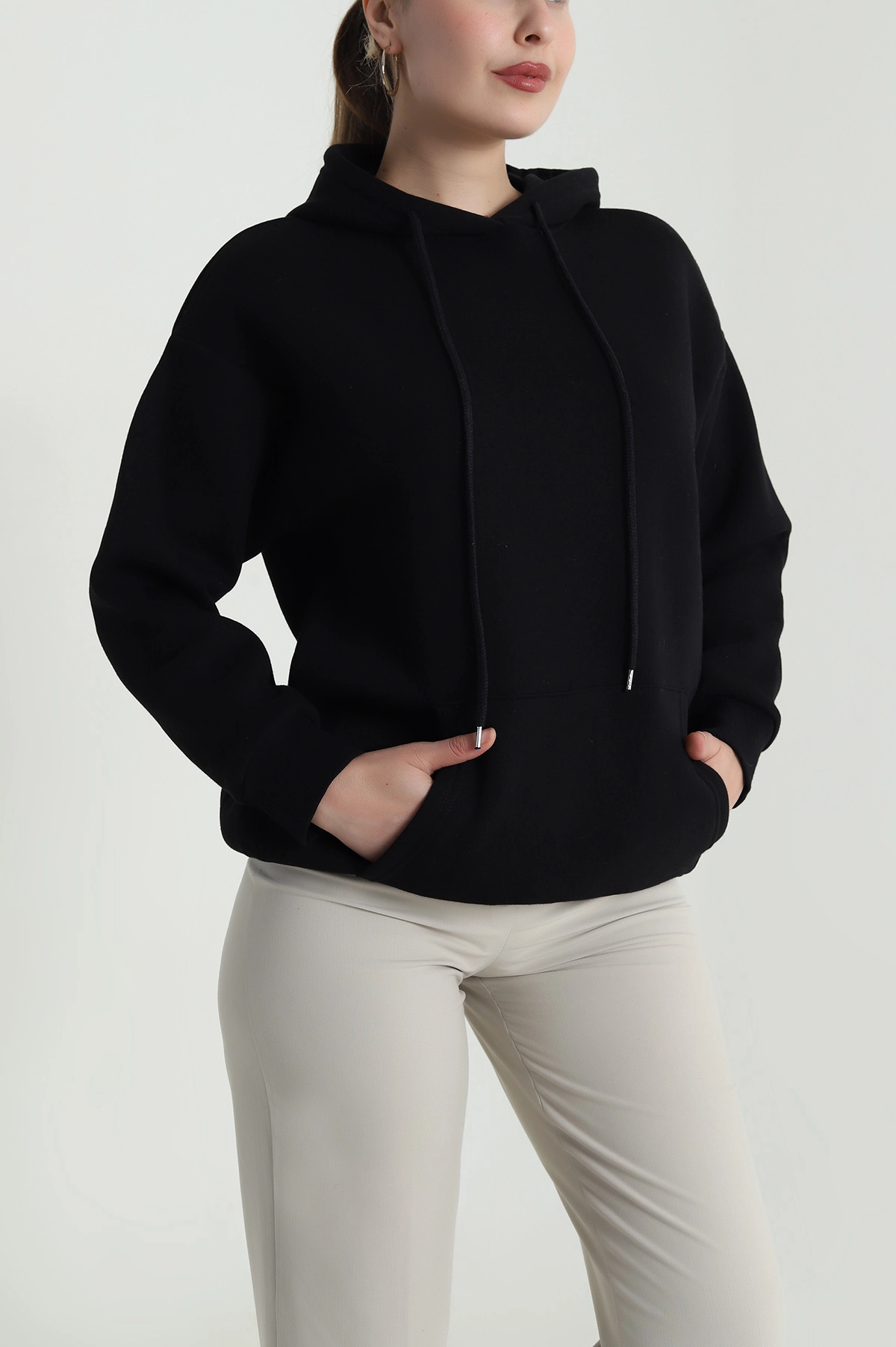 Siyah Kapşonlu Şardonlu Üç İp Kadın Sweat 484976
