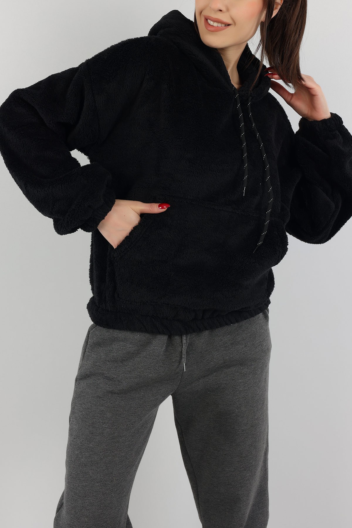 Siyah Kapüşonlu Cepli Yumoş Sweat 151234