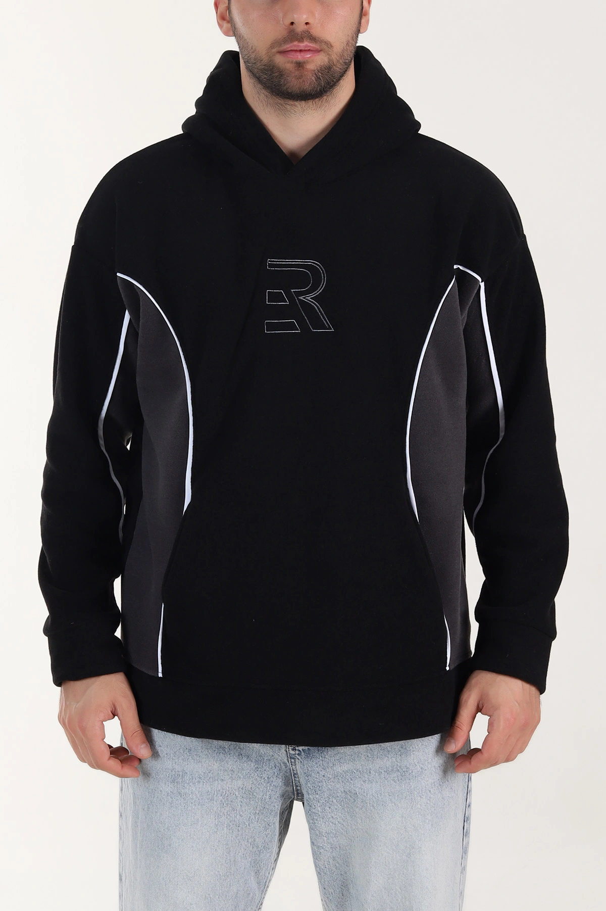 Siyah Kapüşonlu Nakış Detaylı Erkek Sweatshirt 408758