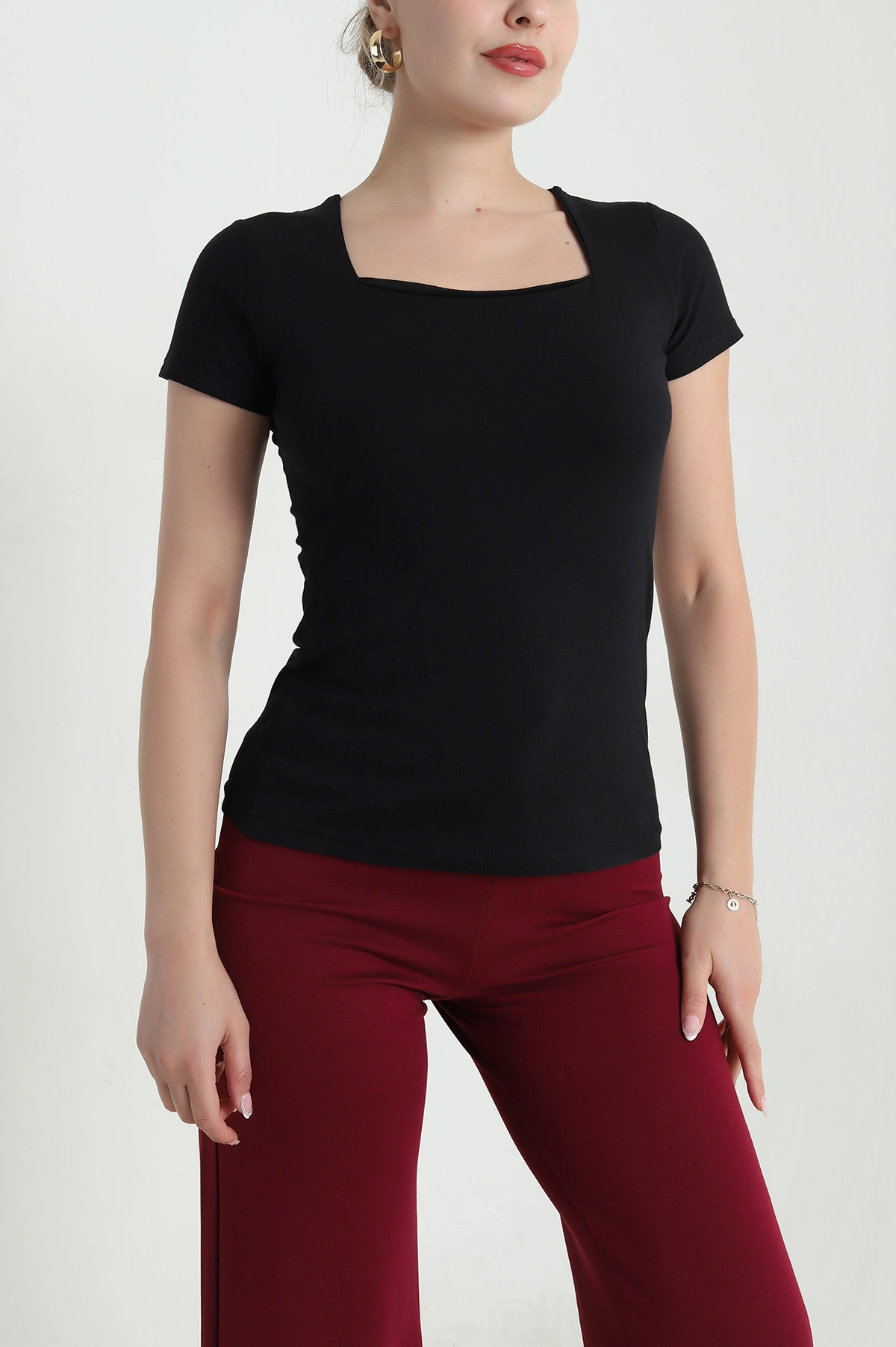 Siyah Kare Yaka Kadın Body 478365