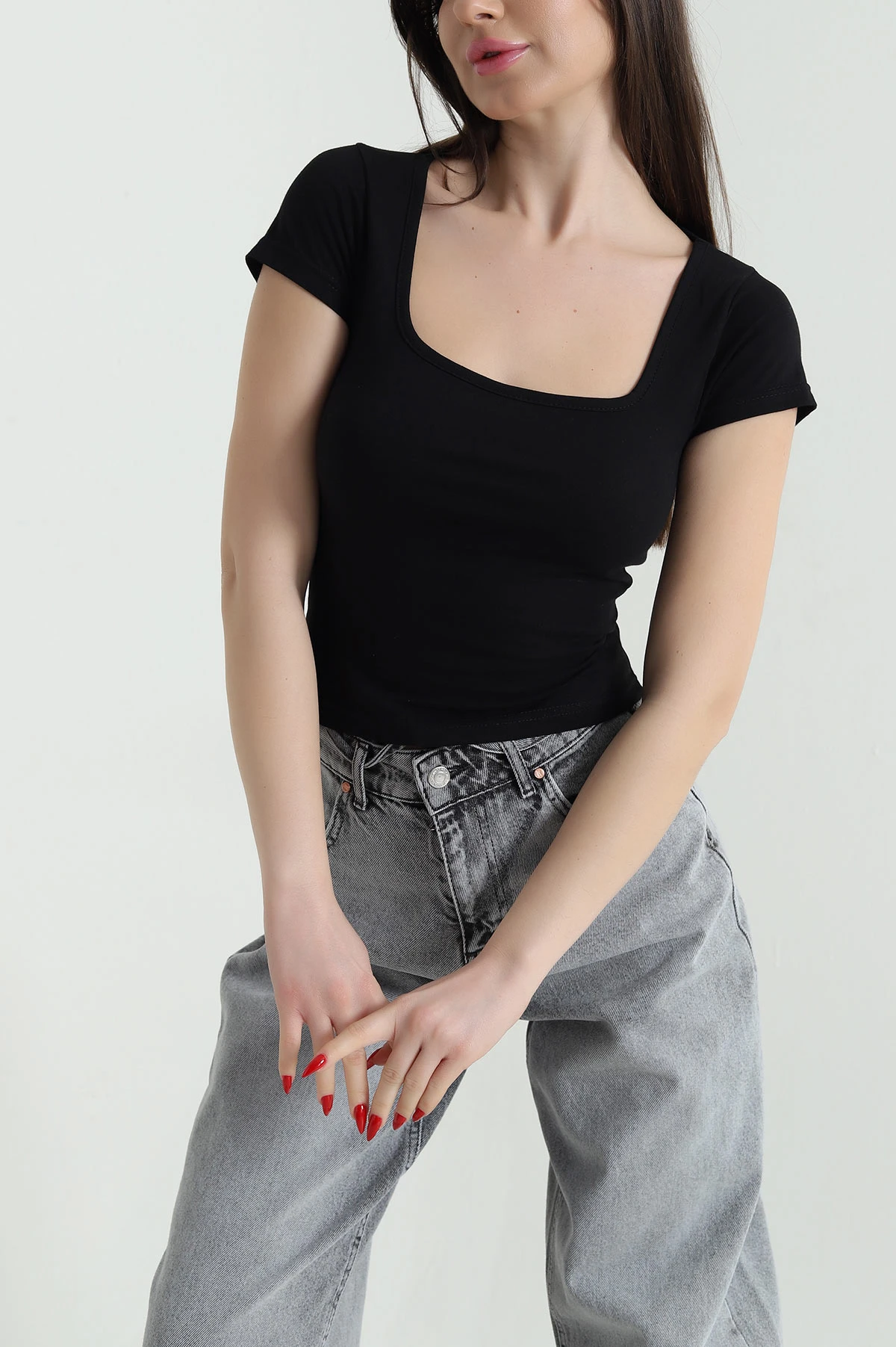 Siyah Kare Yaka Kısa Kol Kadın Body 439580