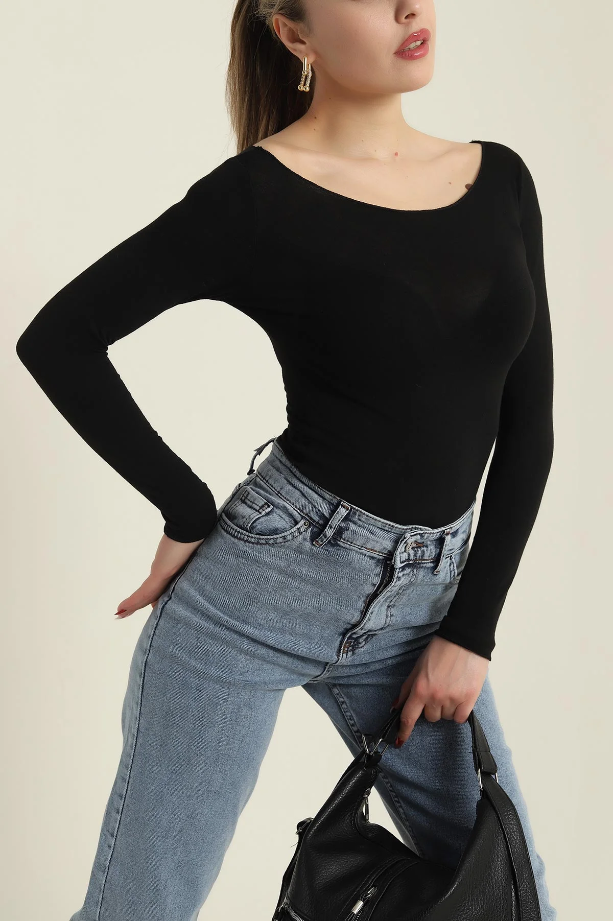 Siyah Kayık Yaka Transparan Bluz 424951