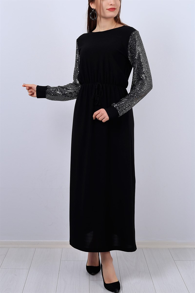 Siyah Kolları Pullu Bel Püsküllü Elbise 12903B