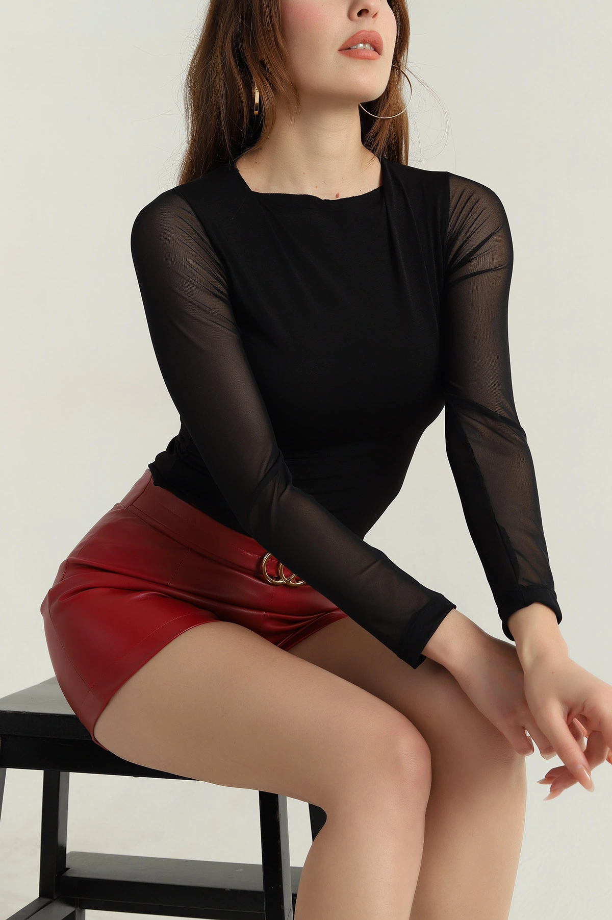 Siyah Kolları Tül Likralı Viskon Kadın Bluz 405440