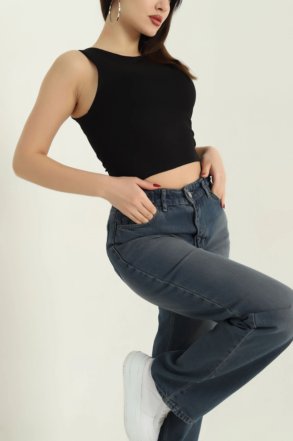 Siyah Kolsuz Likralı Crop 335298