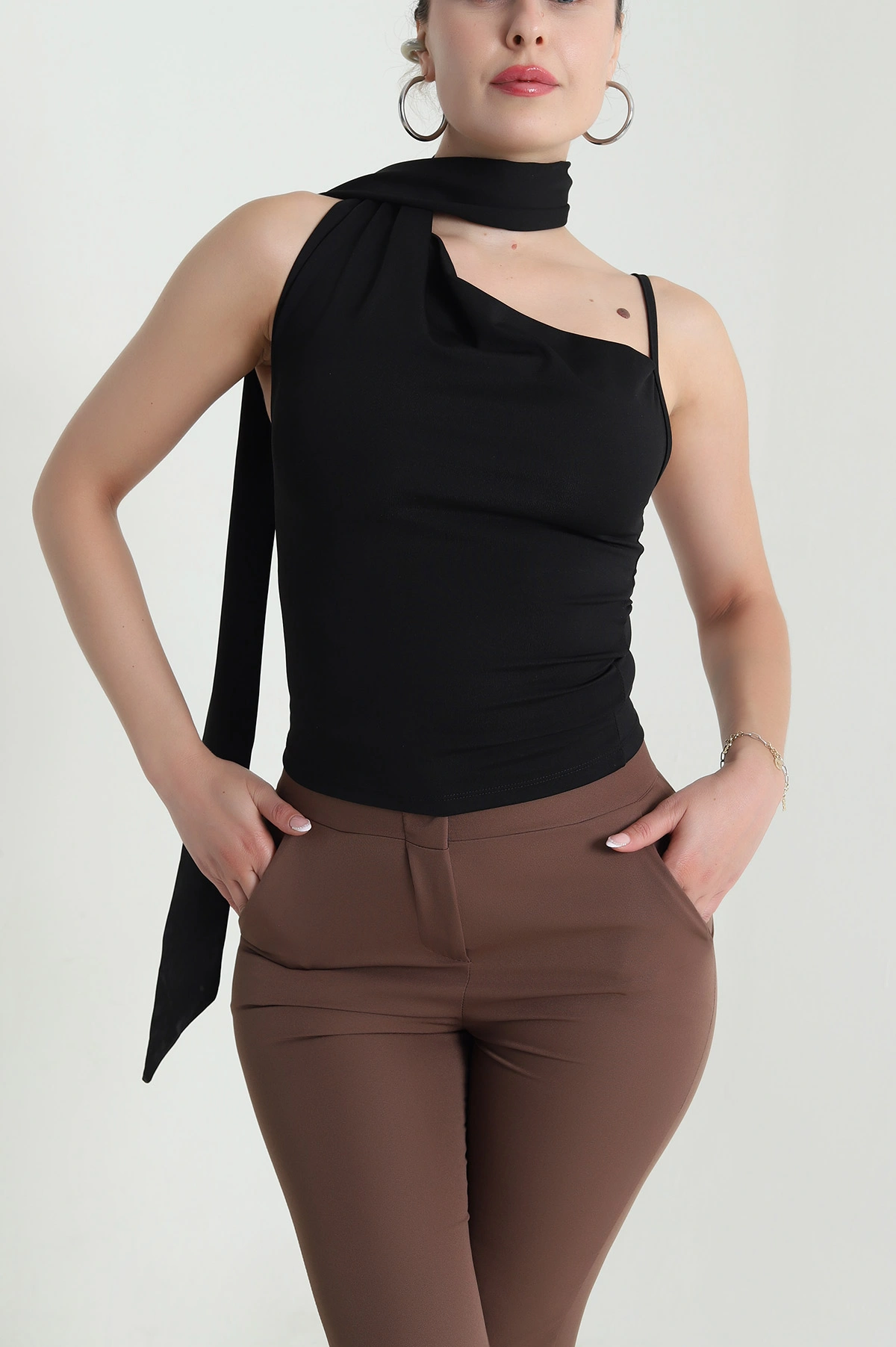 Siyah Kravatlı Sandy Kadın Bluz 477877