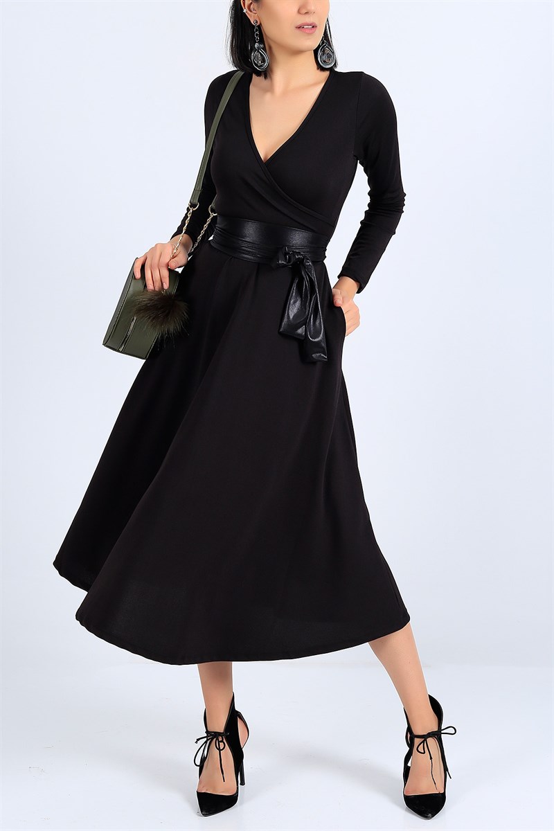 Siyah Kruvaze Yaka Likralı Elbise 27091B