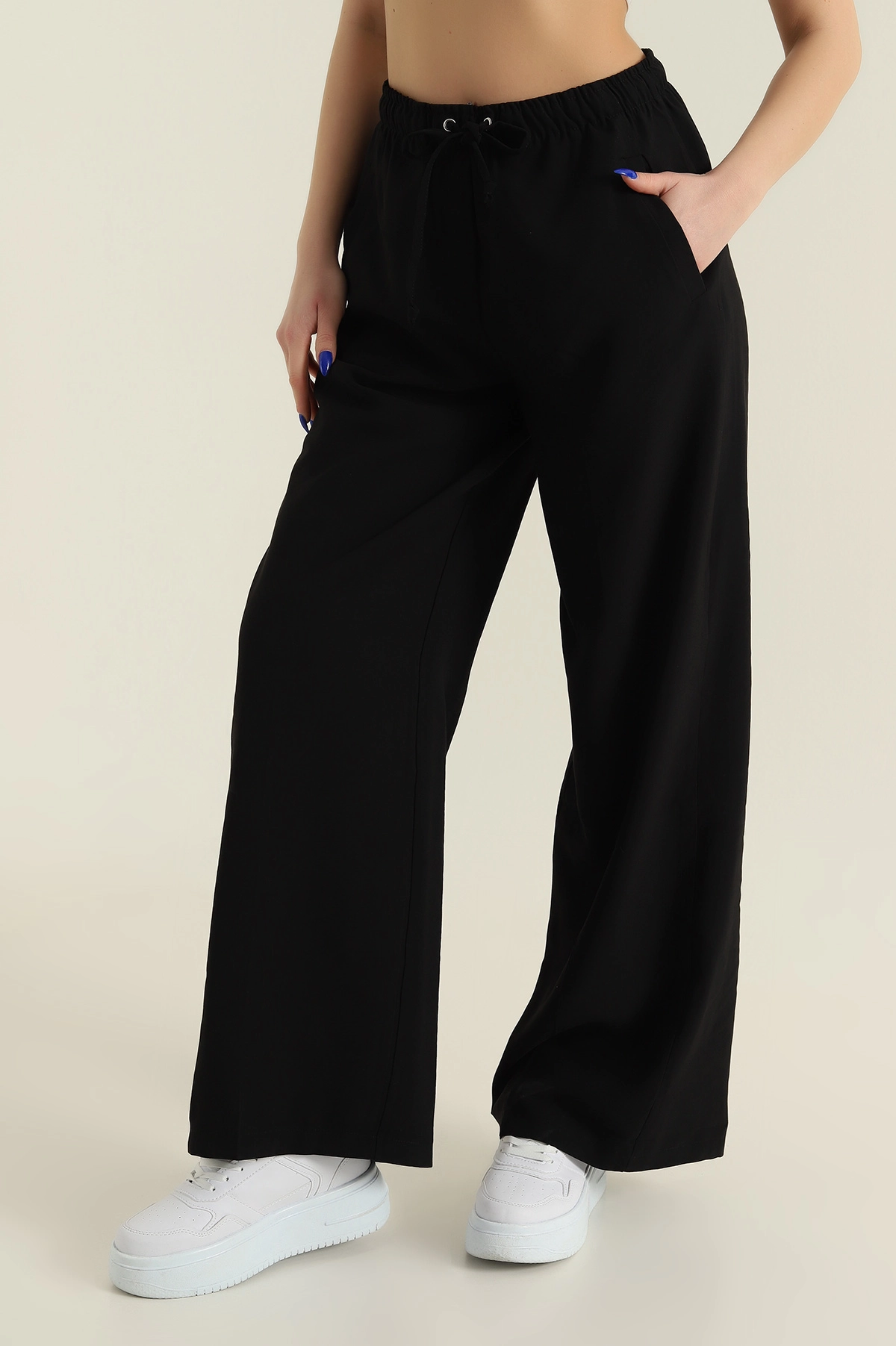 Siyah Kuş Gözlü Detay Belden Bağlamalı Gabria Kadın Pantolon 425539