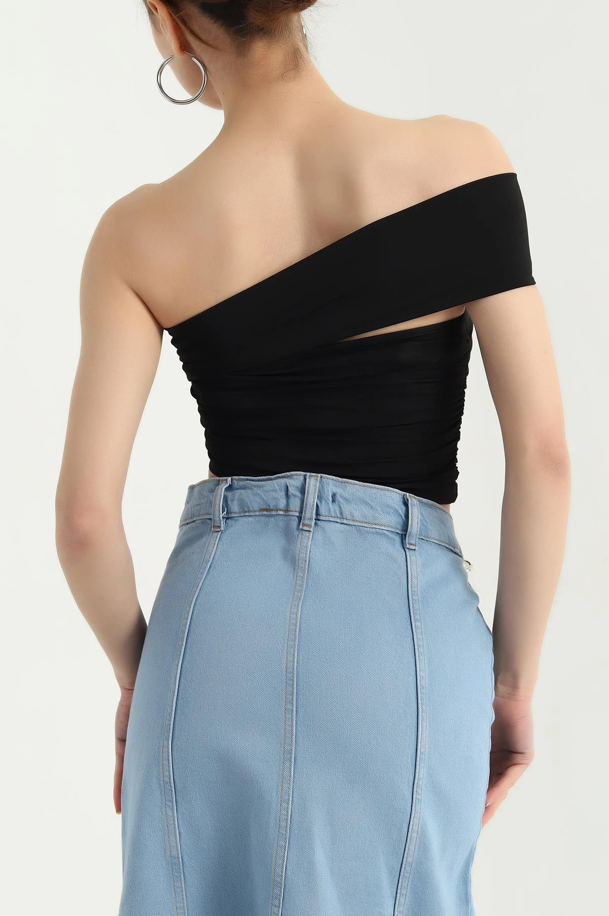 Siyah Likralı Büzgülü Sandy Bluz 338346