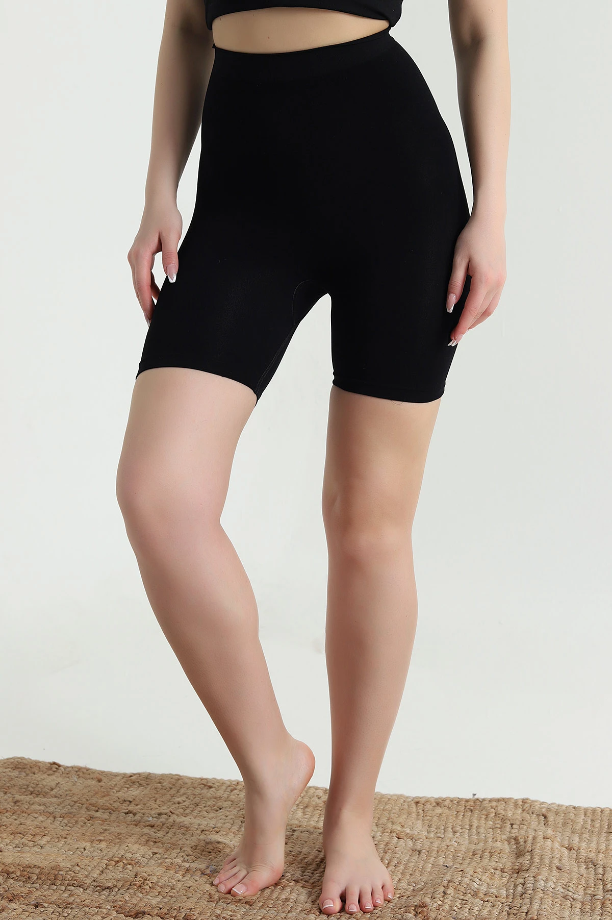 Siyah Likralı Dikişsiz Kadın Shaper Boxer Şort 454531