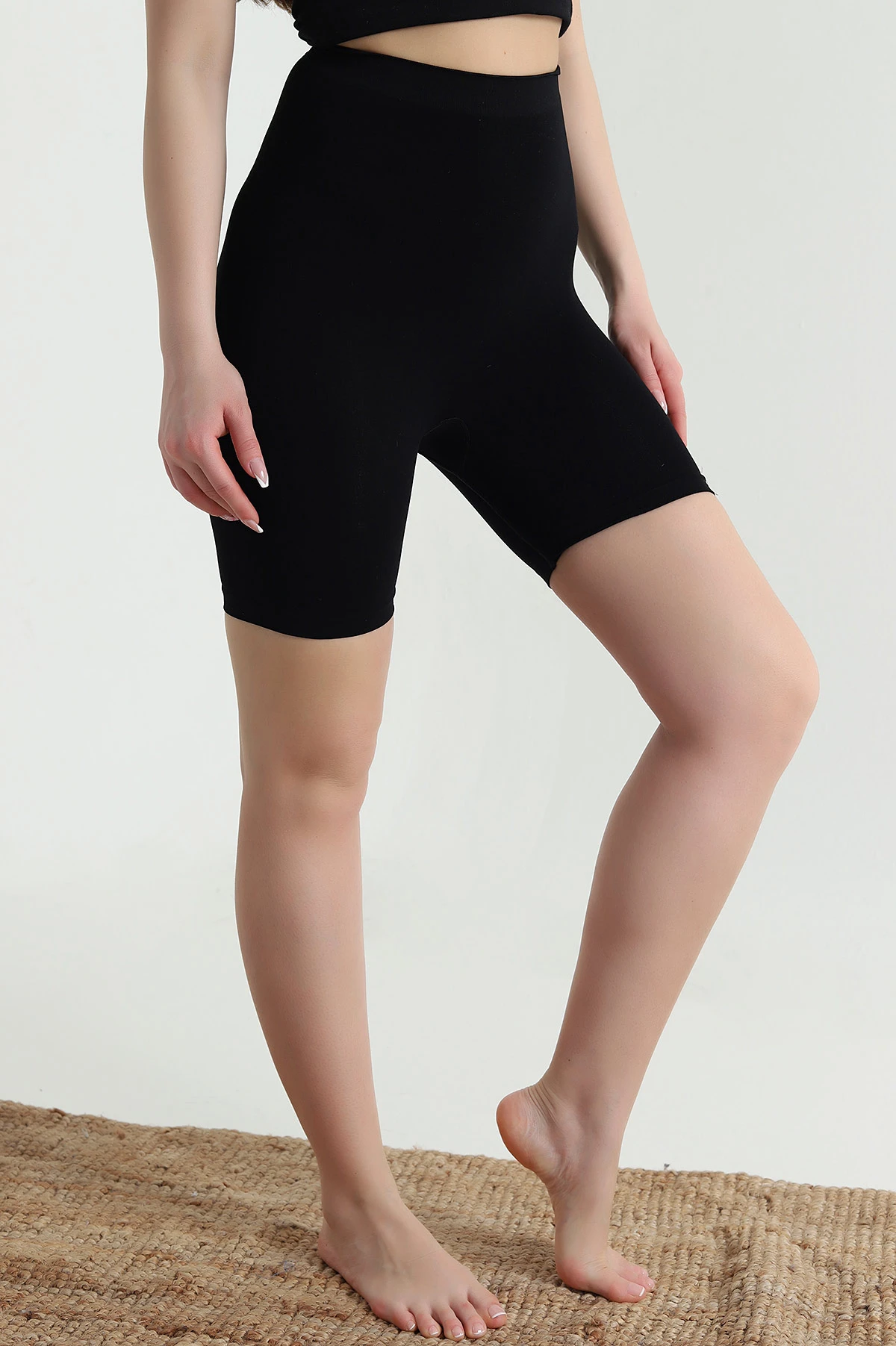 Siyah Likralı Dikişsiz Kadın Shaper Boxer Şort 454531