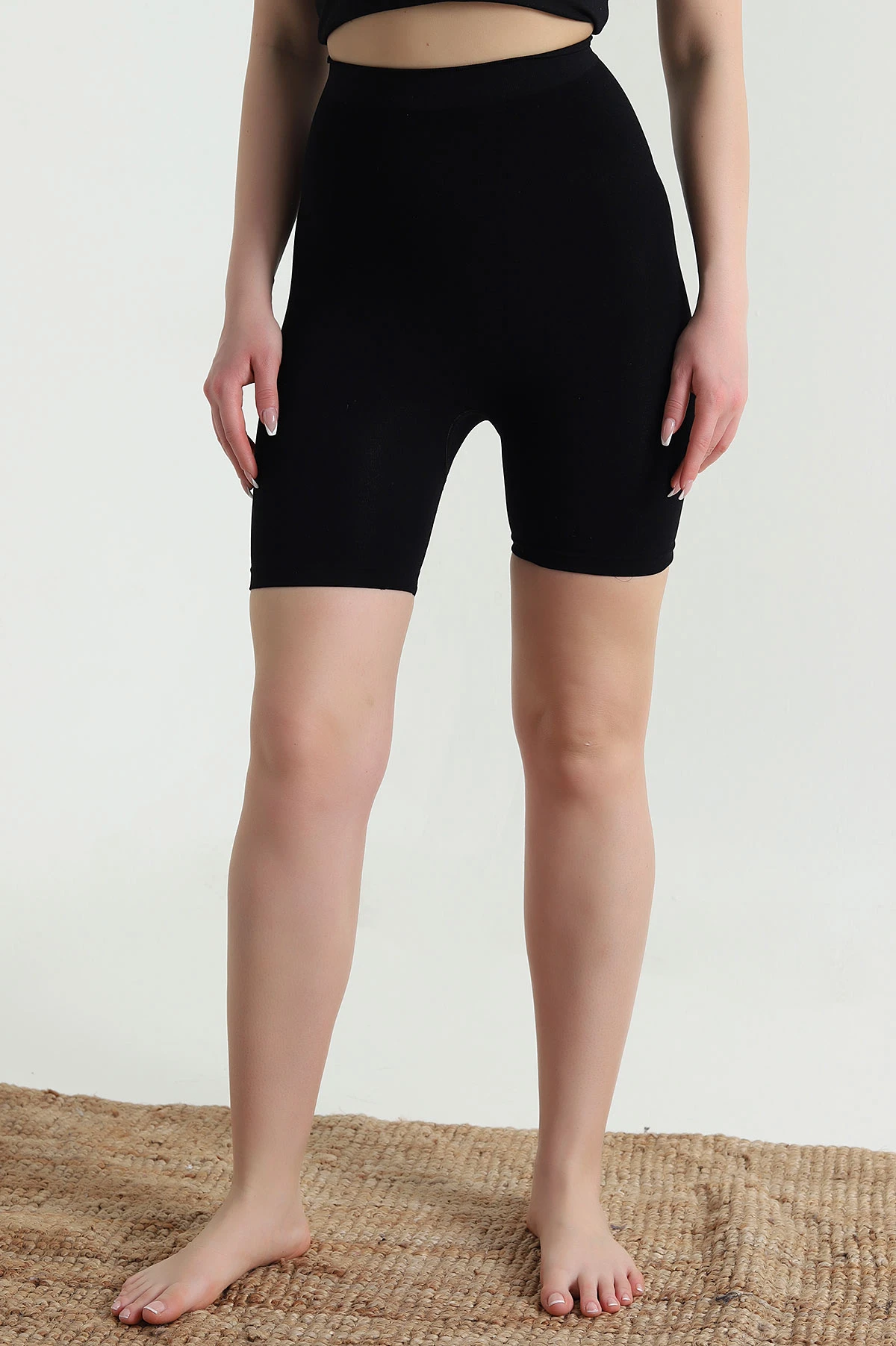 Siyah Likralı Dikişsiz Kadın Shaper Boxer Şort 454531