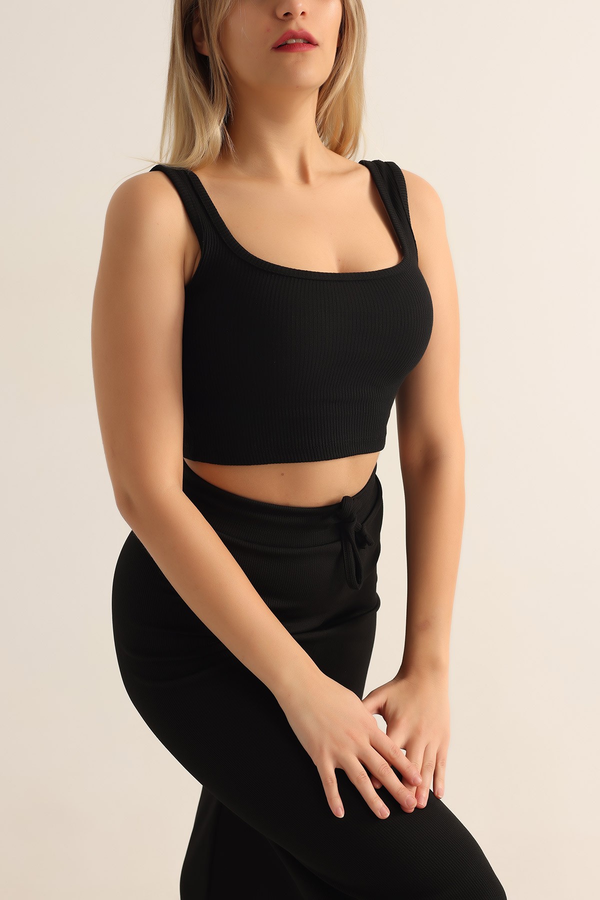 Siyah Likralı Fitilli Crop Atlet 182489