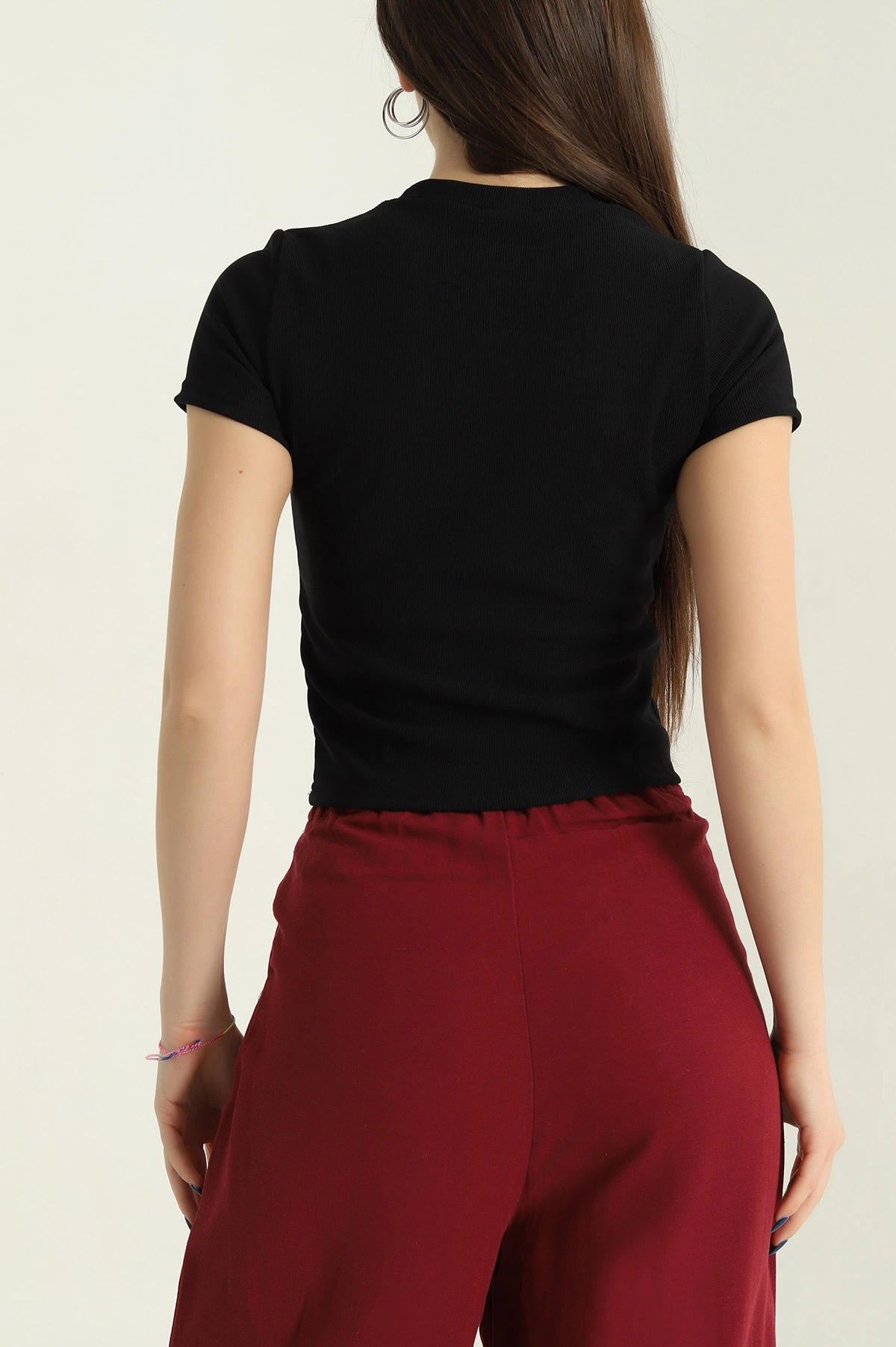 Siyah Nakışlı Bisiklet Yaka Ottoman Kadın Bluz 346350