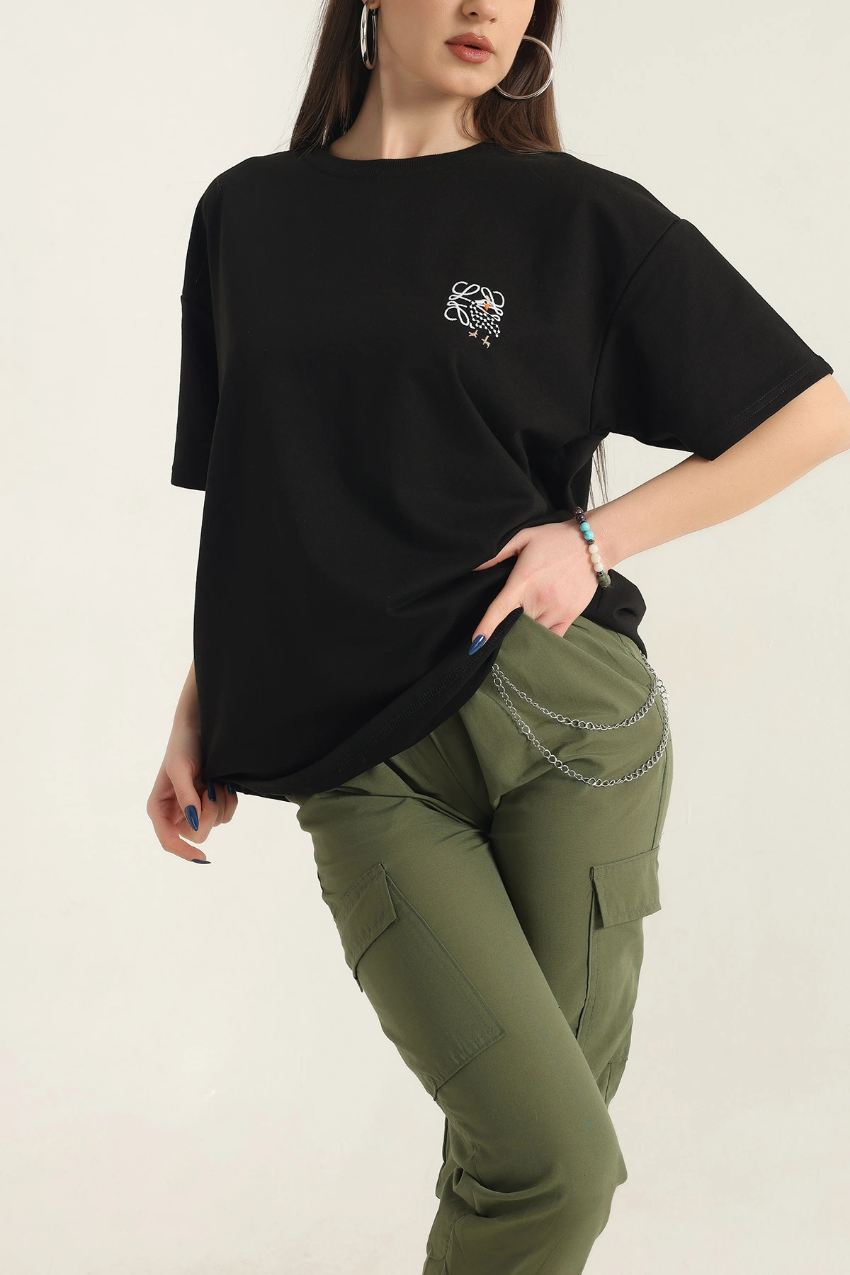 Siyah Nakışlı Bisiklet Yaka Oversize İki Kadın Tişört 337631
