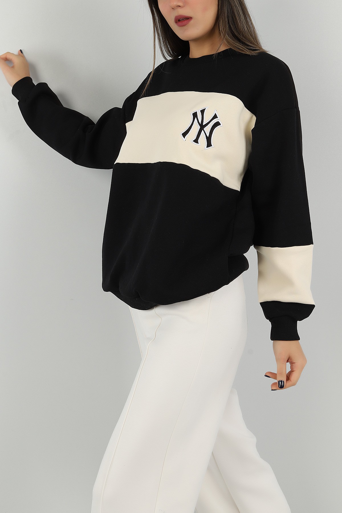 Siyah Nakışlı İçi Şardonlu Bayan Sweat 146288