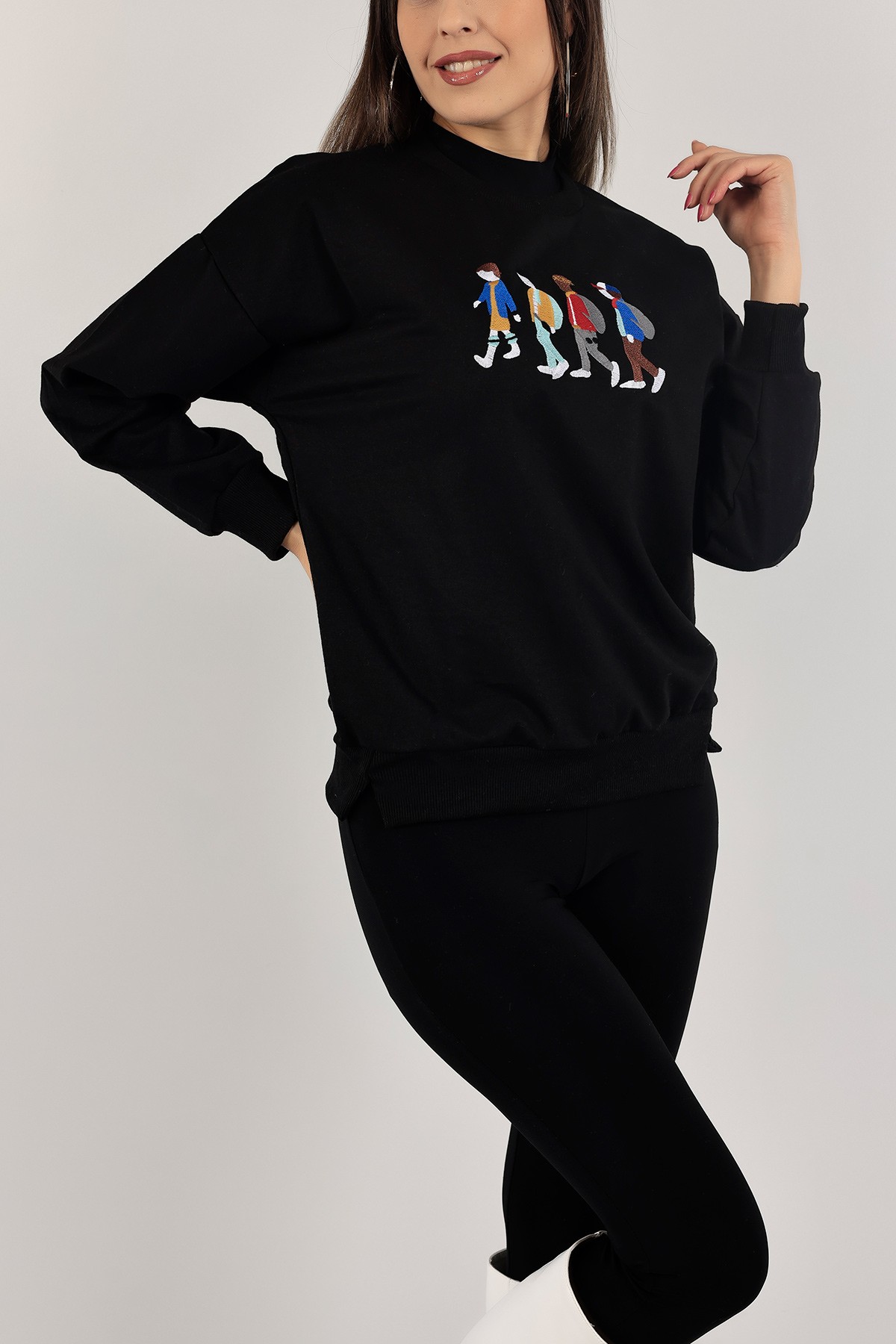 Siyah Nakışlı İki İp Sweat 132091