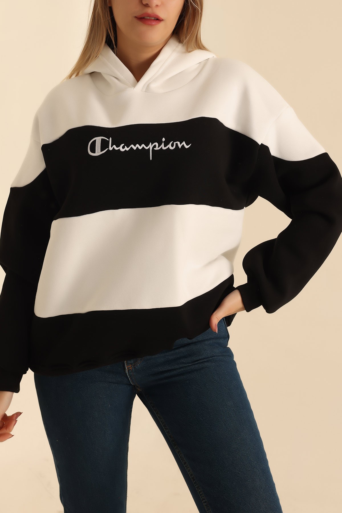 Siyah Nakışlı Şardonlu Owersize Sweat 216699