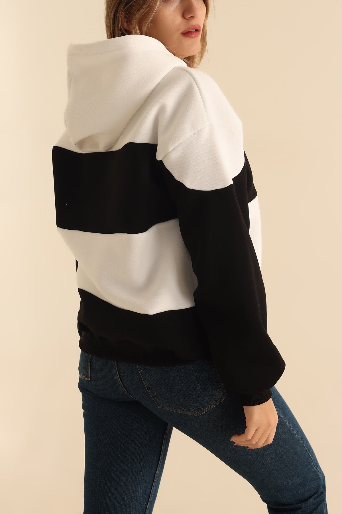 Siyah Nakışlı Şardonlu Owersize Sweat 216699