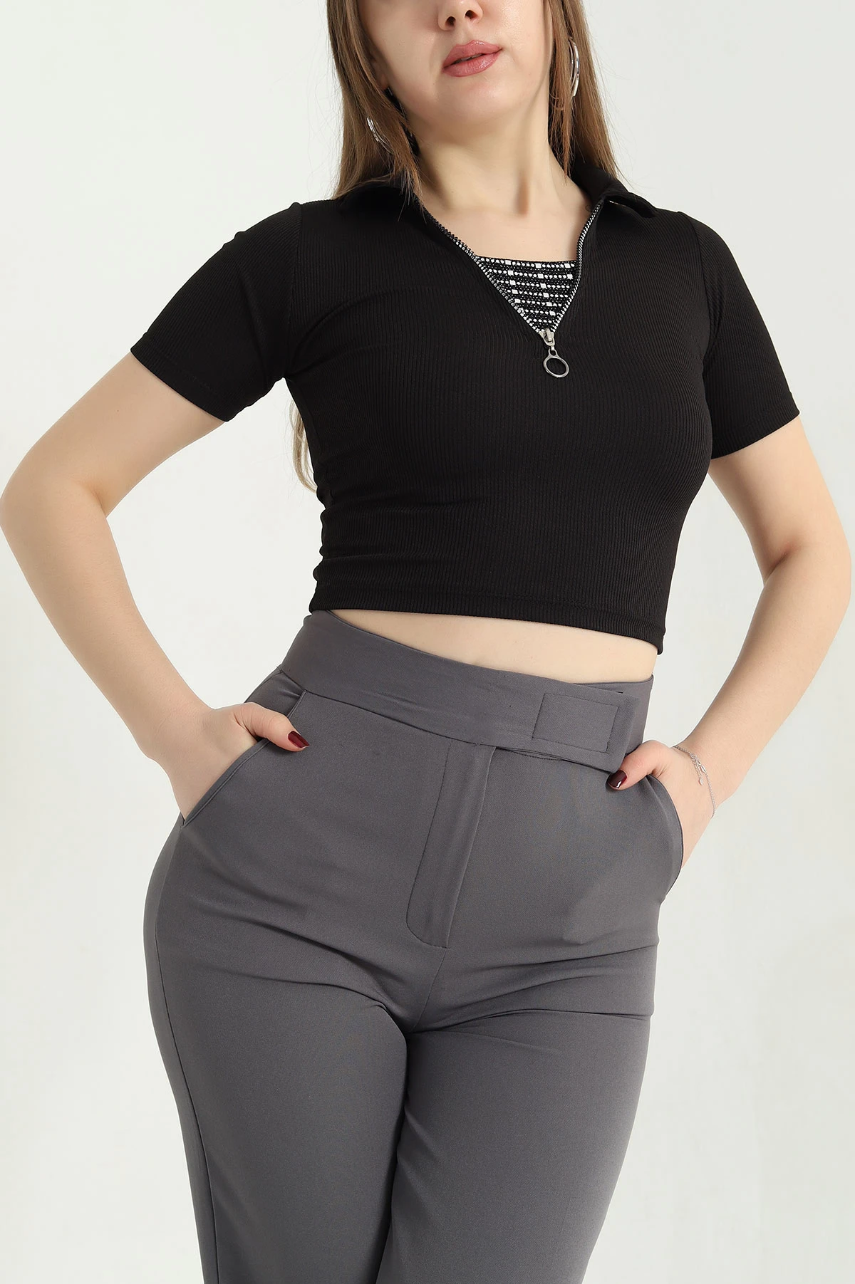 Siyah Ön Detay Fermuarlı Bluz 340315