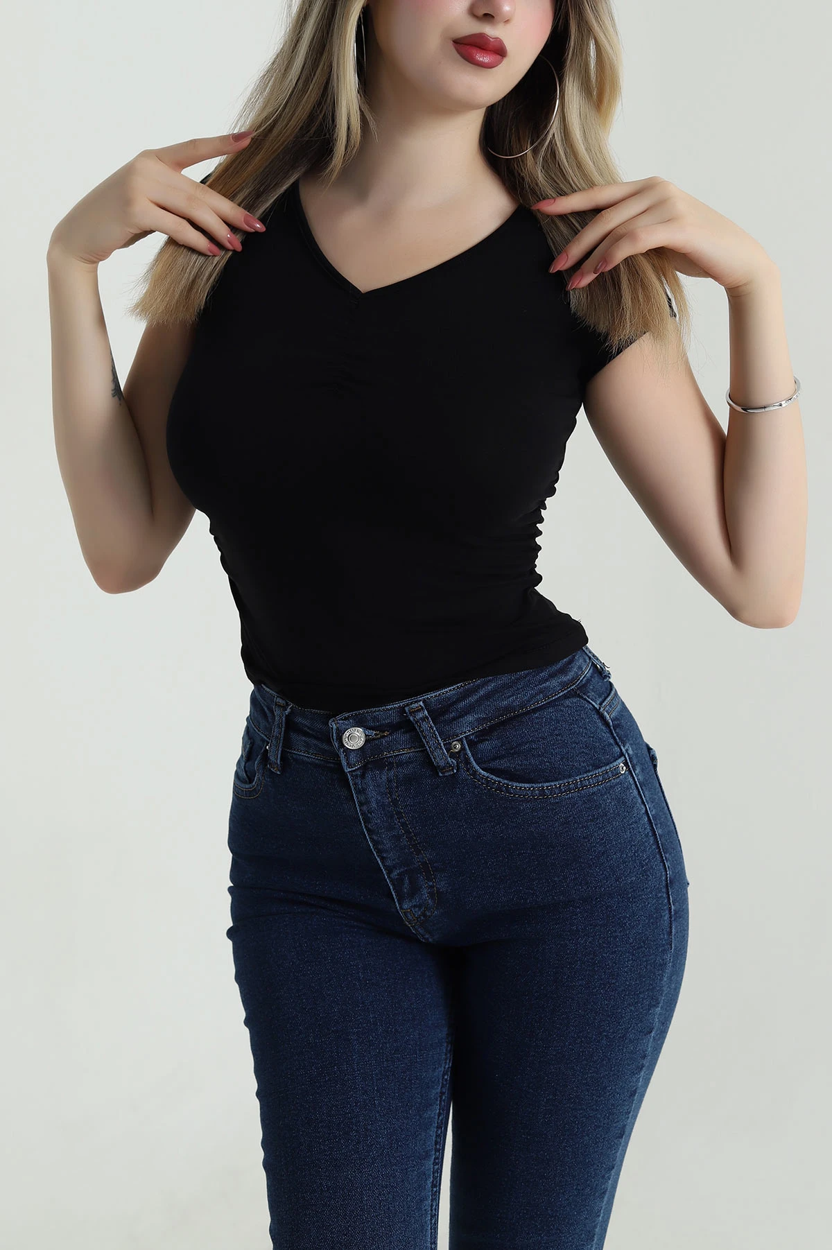 Siyah Önü Büzgülü Süprem Kadın Body Bluz 486642