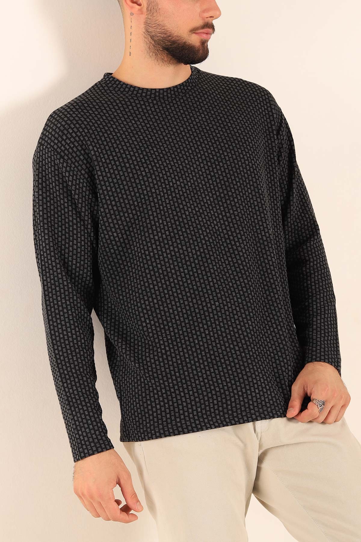 Siyah Oversize Bisiklet Yaka Dokulu Erkek Sweat 212705