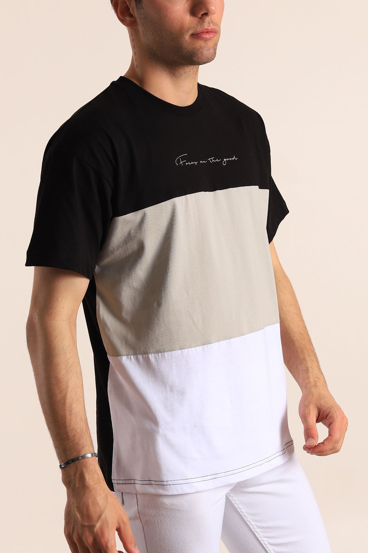 Siyah Oversize Parçalı Yazı Detay Erkek Tişört 184316