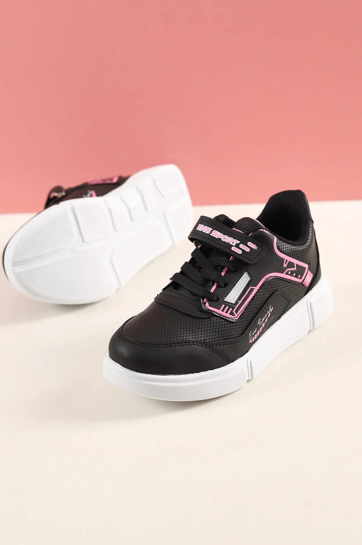 Siyah Pembe (31-35 Filet) Kalın Taban Cırtlı Kız Çocuk Spor Ayakkabı 228002