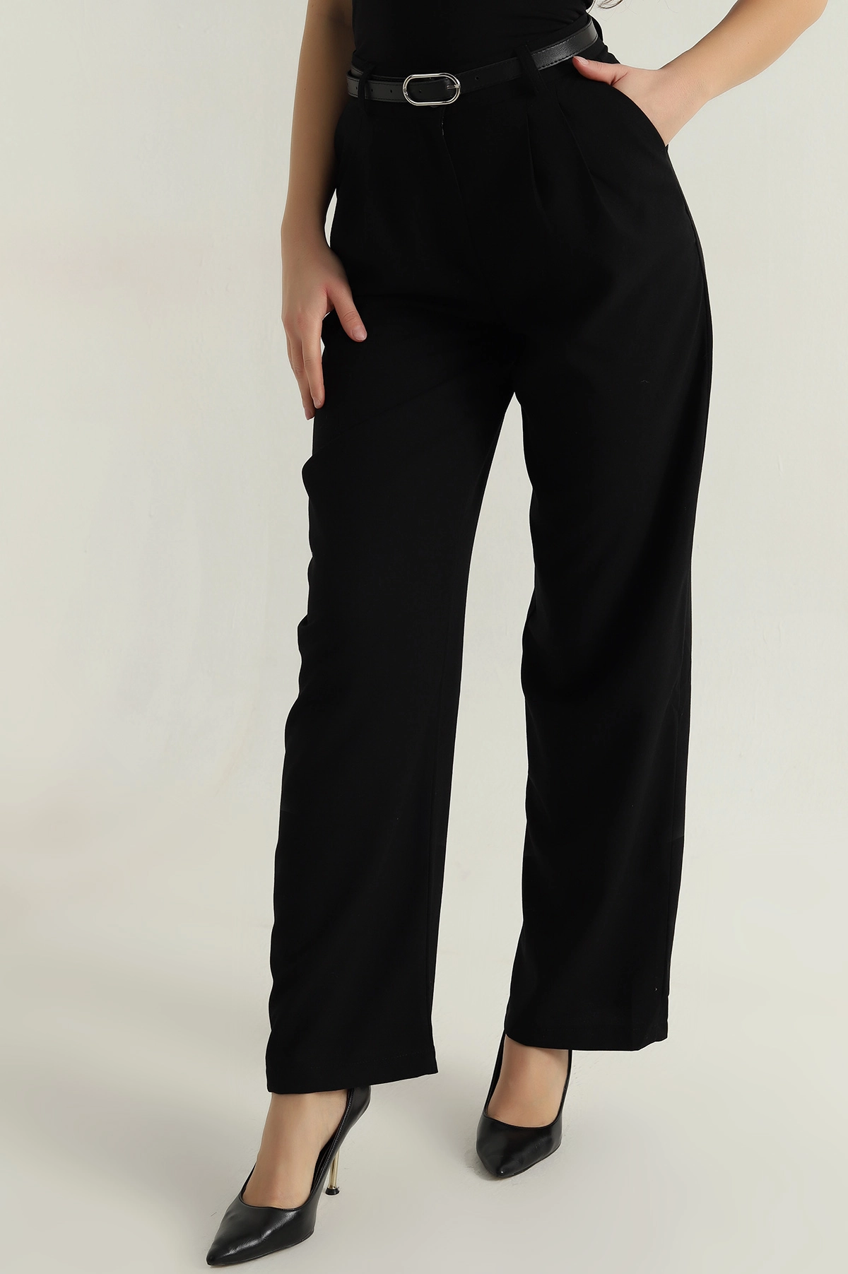 Siyah Poliviskon Kemerli Kadın Pantolon 406368