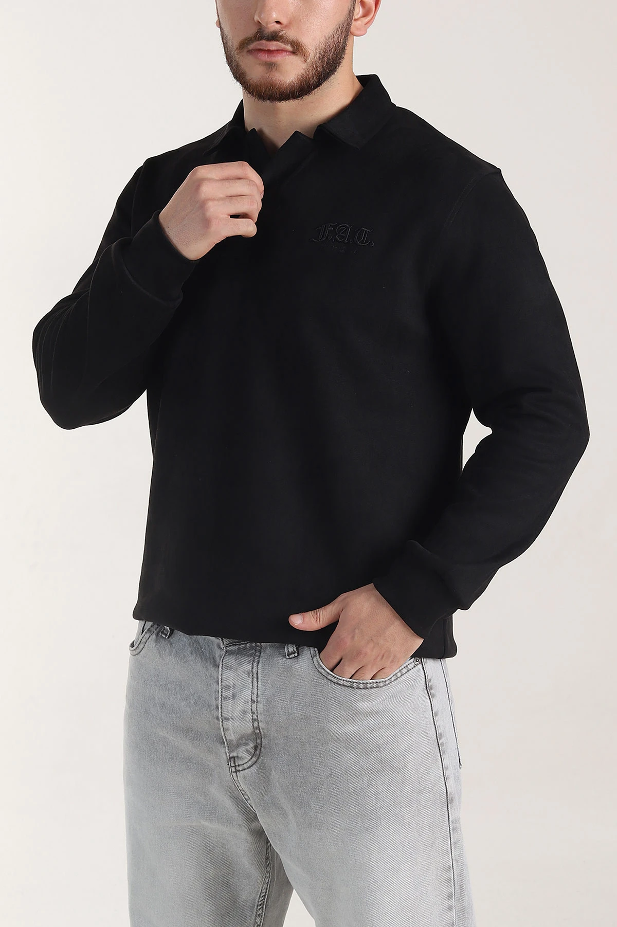 Siyah Polo Yaka Düğmeli Nakış Detaylı Erkek Sweatshirt 404861