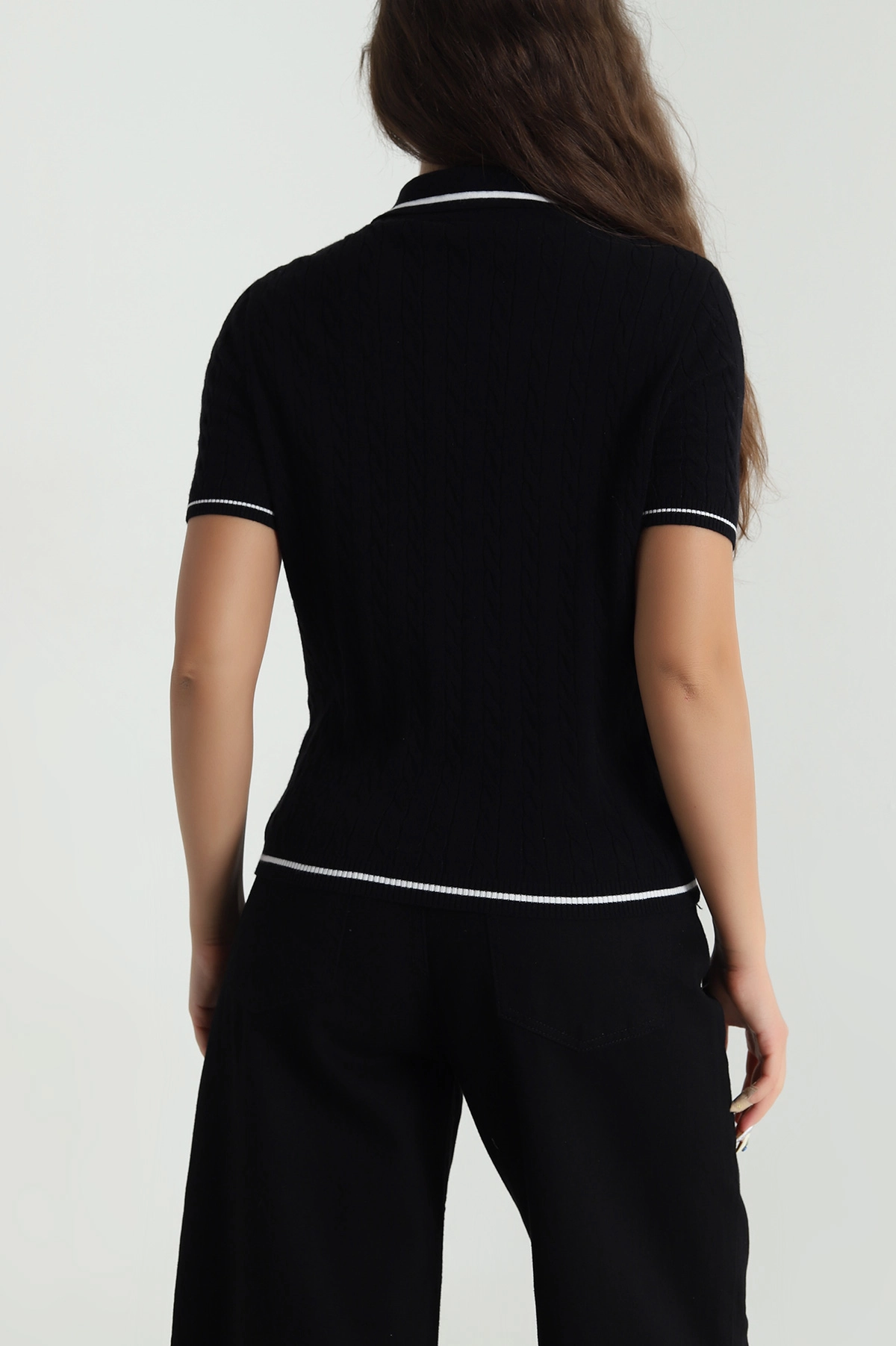 Siyah Polo Yaka Kadın Triko Bluz 484251