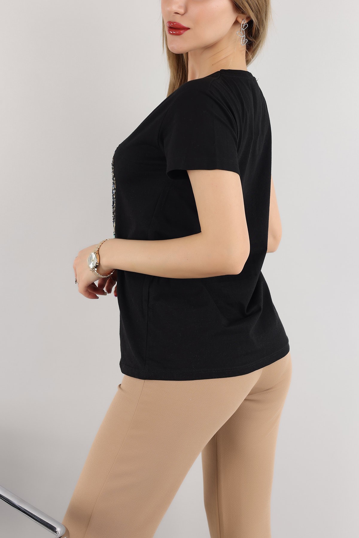 Siyah Pullu Tasarım Tişört 169310
