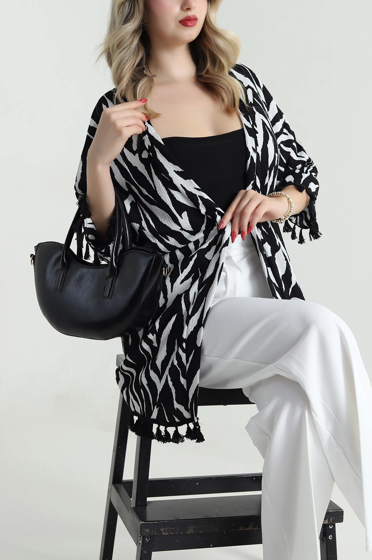 Siyah Püsküllü Bürümcük Kadın Kimono 481656