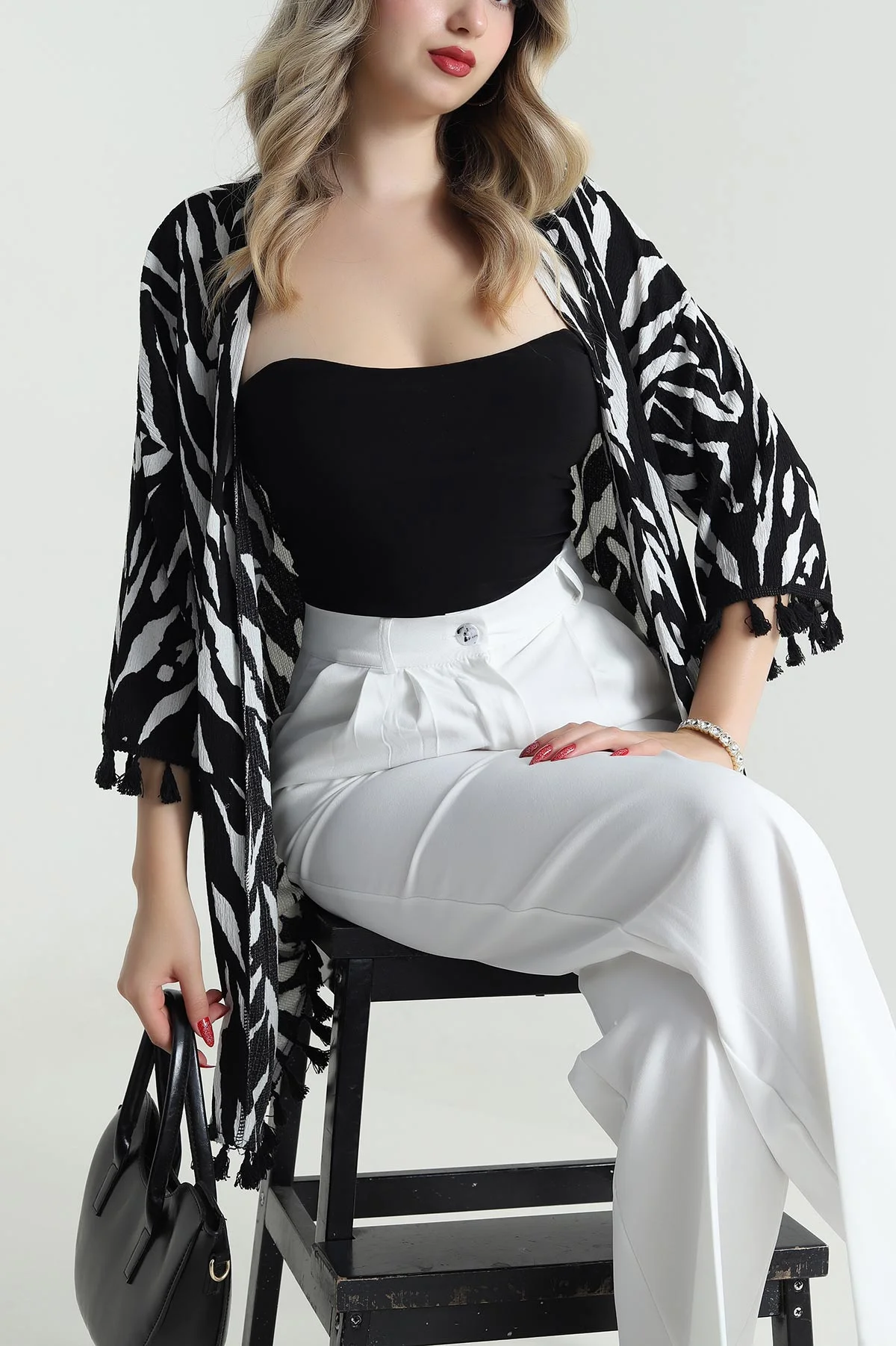 Siyah Püsküllü Bürümcük Kadın Kimono 481656