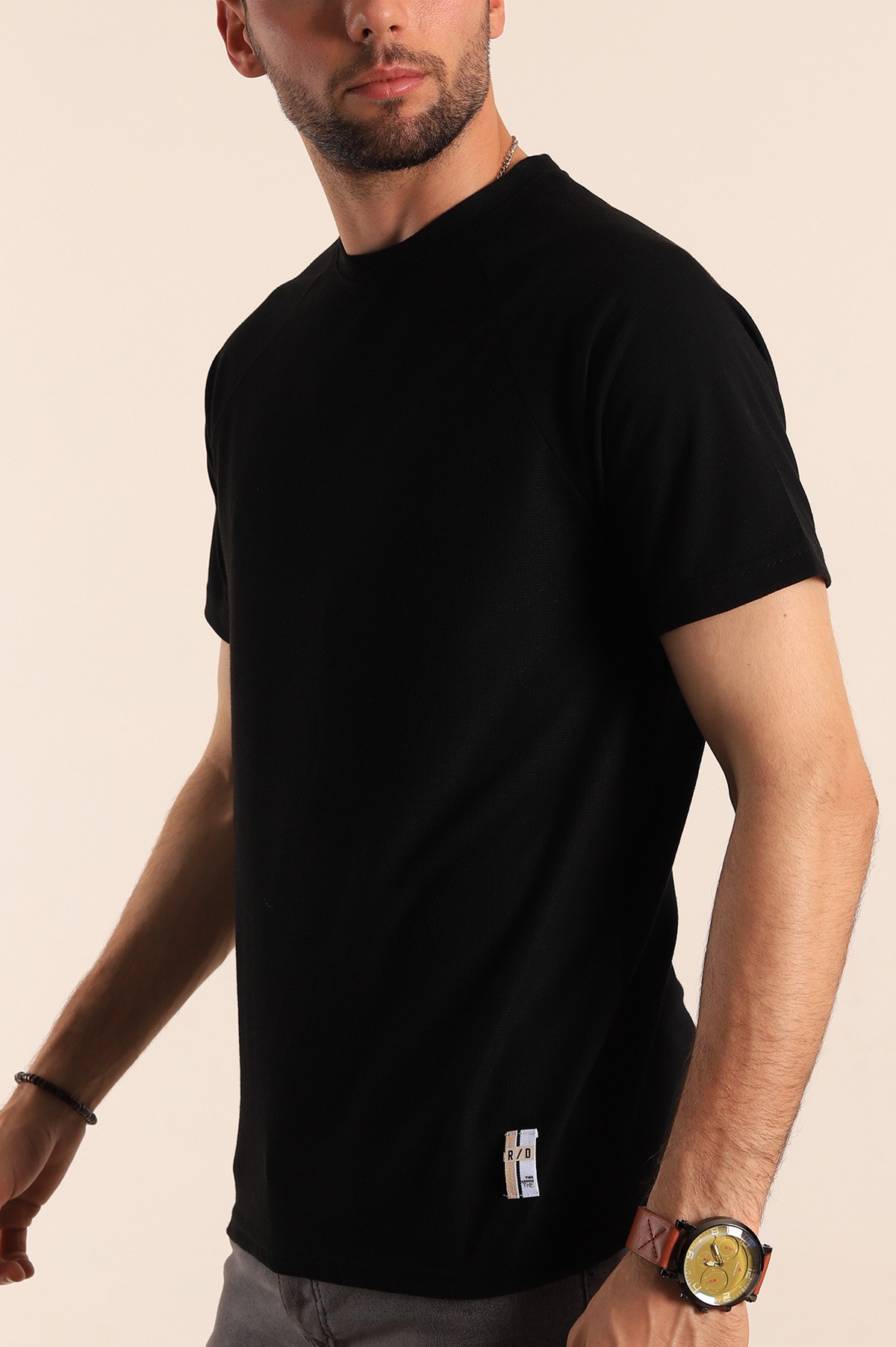 Siyah Reglan Kol Mikro Delikli Erkek Tişört 187735