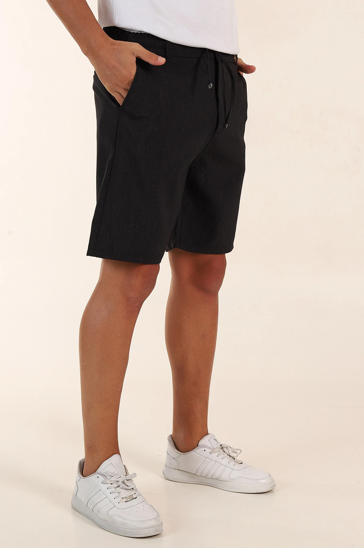 Siyah Regular Fit Bel Lastikli Erkek Şort 385202